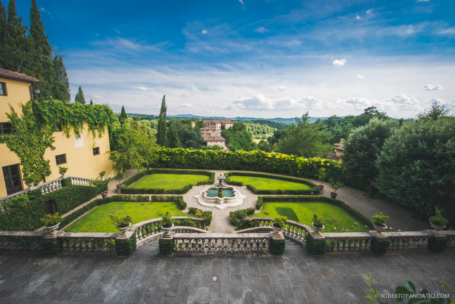 il borro indian wedding photography in tuscany wedding photographer tuscany roberto panciatici