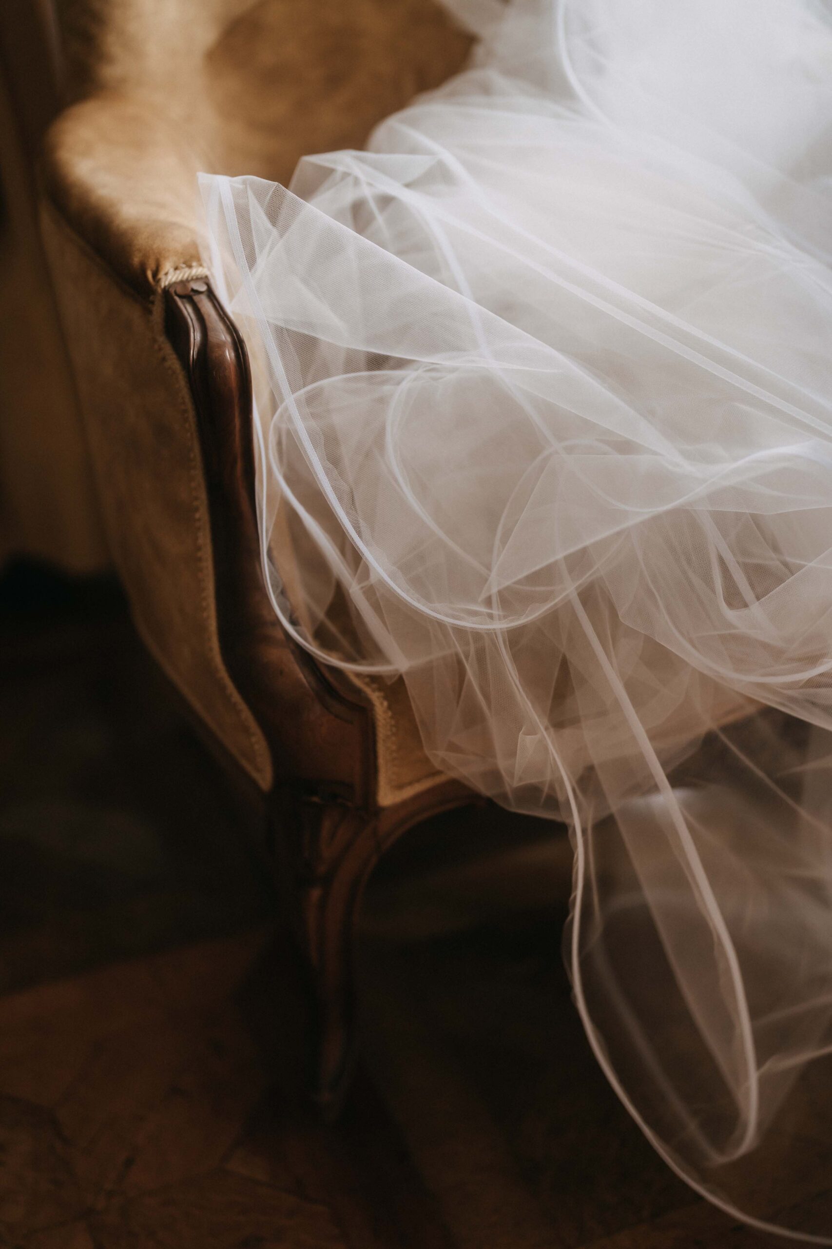 bride veil detail at villa mangiacane