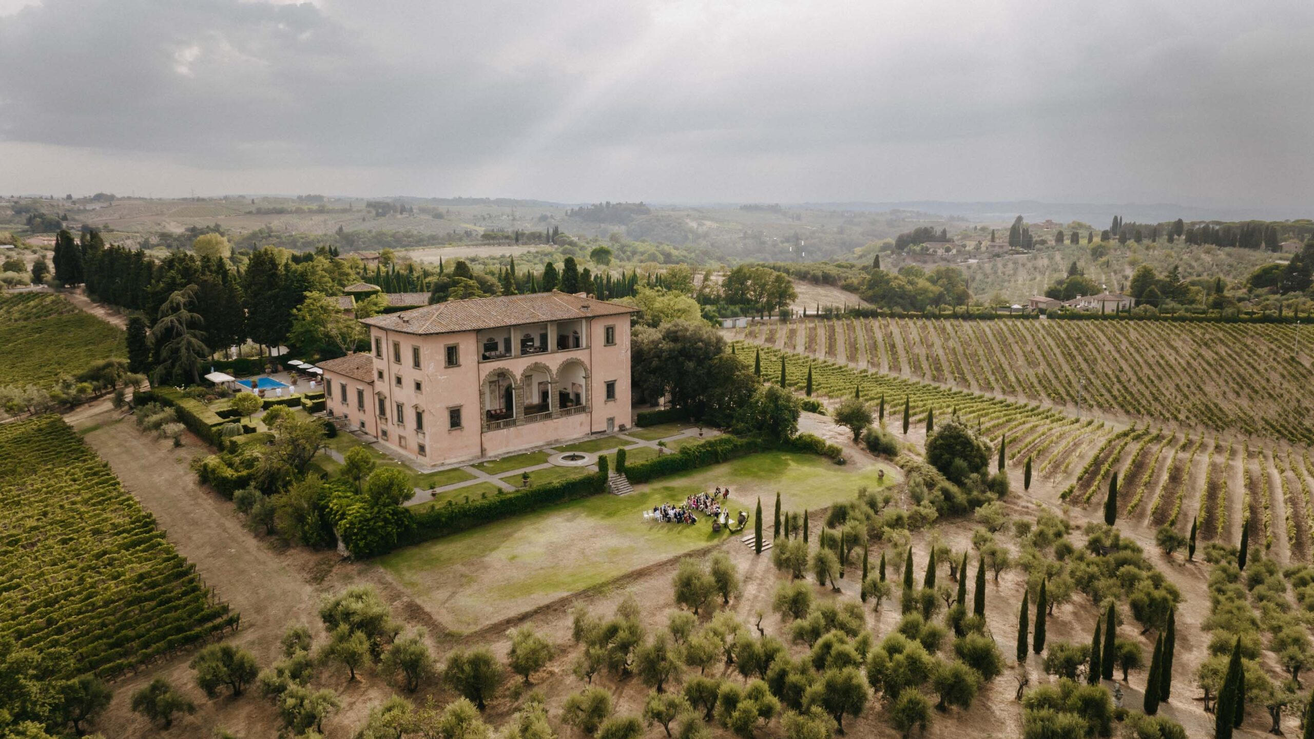 villa mangiacane venue for luxury wedding in tuscany
